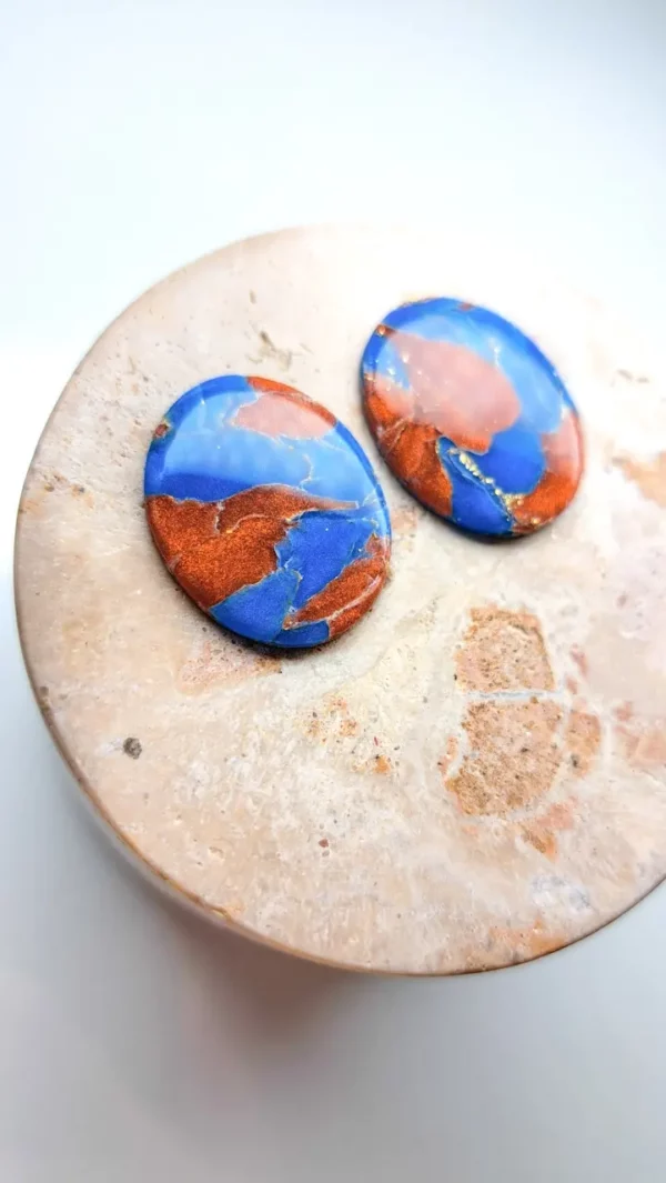 Granatowo miedziane owalne kolczyki sztyfty