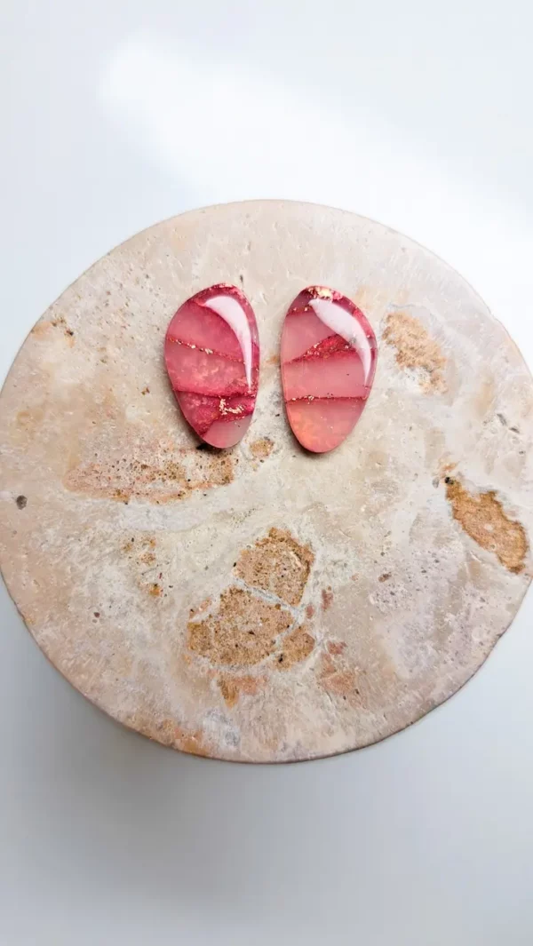 Różowo złote owalne kolczyki sztyfty