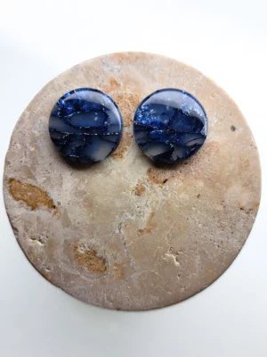 PSX_20241205_152430 Granatowo srebrne okrągłe kolczyki sztyfty