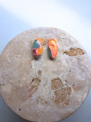 Dostępność (5) Kolorowe kolczyki kropelki sztyfty