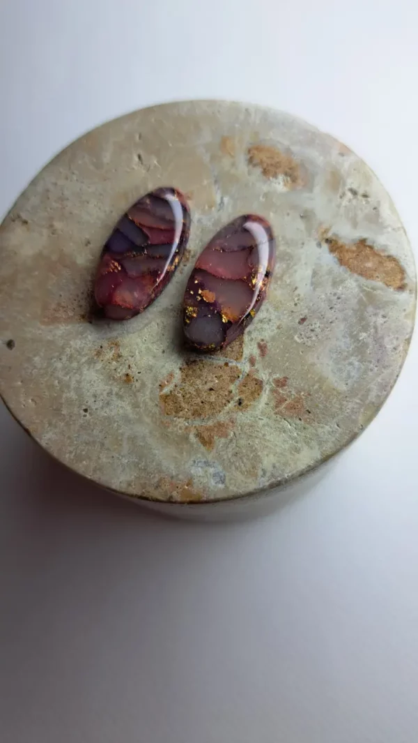 20250511_174807 Fioletowo złote jajowate okrągłe kolczyki sztyfty