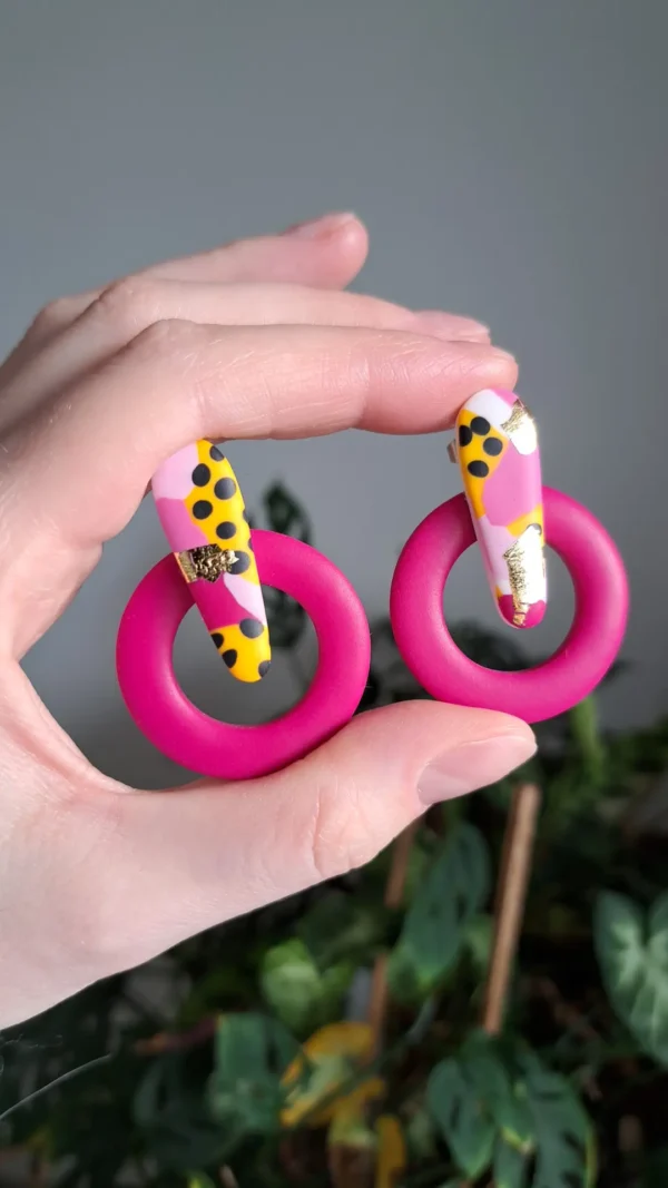 IMG_20251119_121107 Różowe okrągłe kolczyki sztyfty