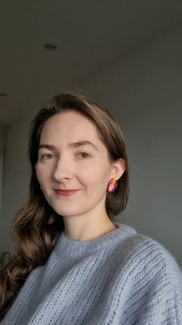 IMG_20251121_123438 Fioletowo różowo żółte kolczyki sztyfty