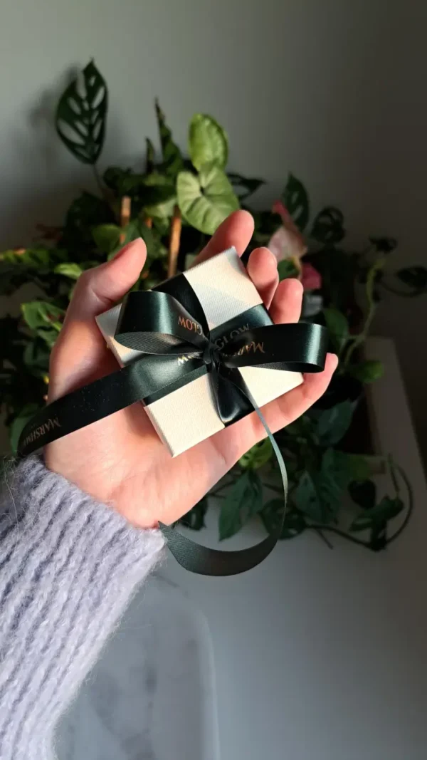 Fioletowo zółte kolczyki sztyfty