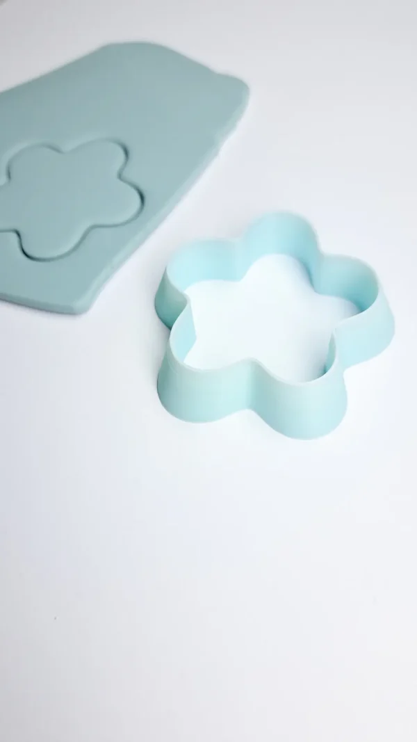 PSX_20251029_181204 Foremka do gliny lub modeliny - kwiat 5