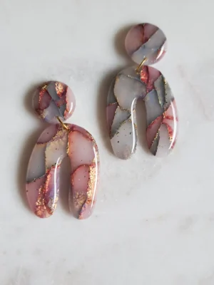 Różowo błękitne z dodatkiem złota kolczyki sztyfty