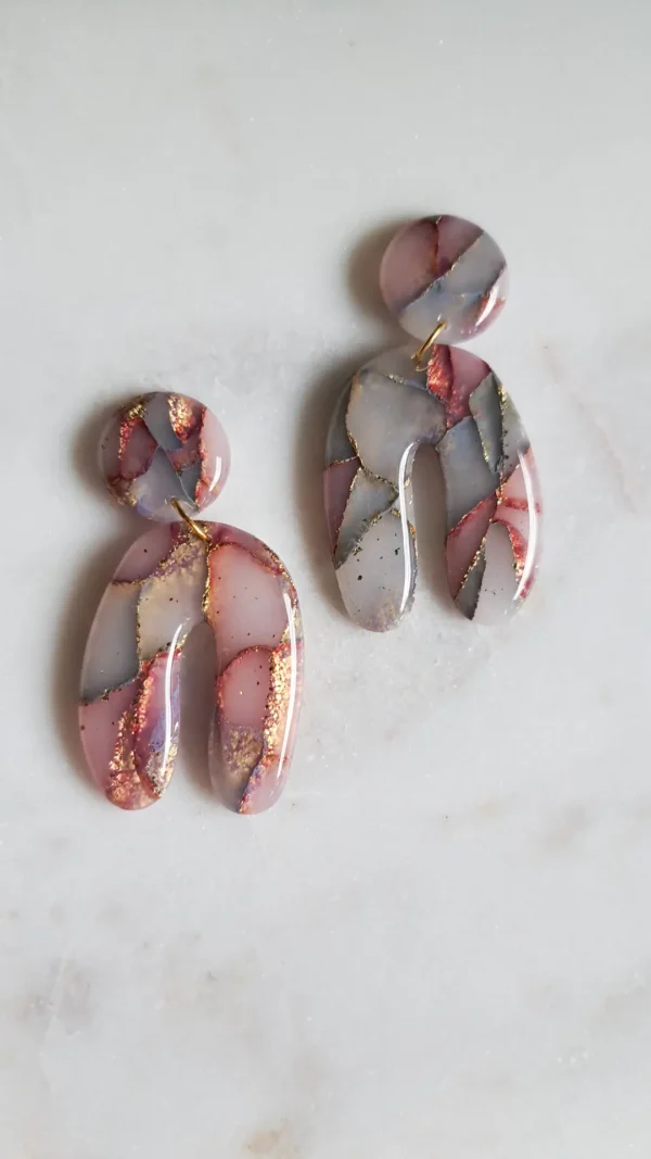 PSX_20251105_151018 Różowo błękitne z dodatkiem złota kolczyki sztyfty