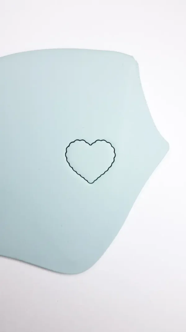 PSX_20260102_121513 Foremka do gliny lub modeliny - karbowane serce 1