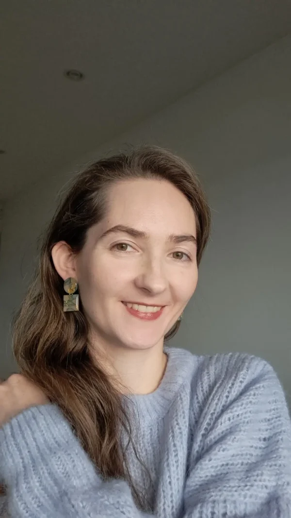 IMG_20251121_123829 Zielono złote kolczyki sztyfty