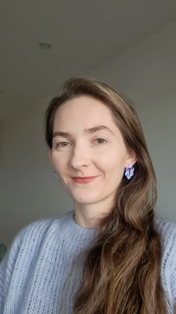 IMG_20251121_124000 Fioletowo różowe kolczyki sztyfty